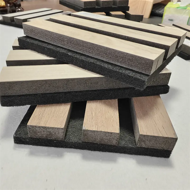 Prečo sú vysokokvalitné akustické panely nevyhnutné pre kontrolu hluku?